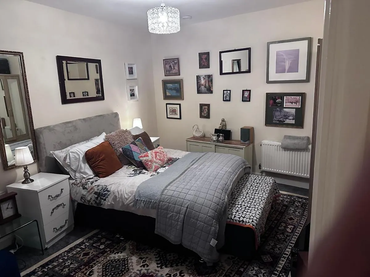 Private Room. In Zone 2 In Cousy Flat London 0*,  United Kingdom